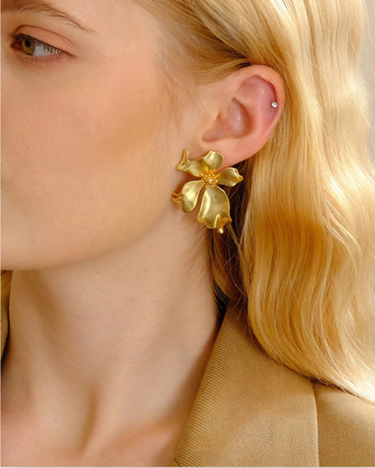 Viola Sculptural Earrings | Earrings | Rhodium & S925 Silver โ Lunari Jewellery