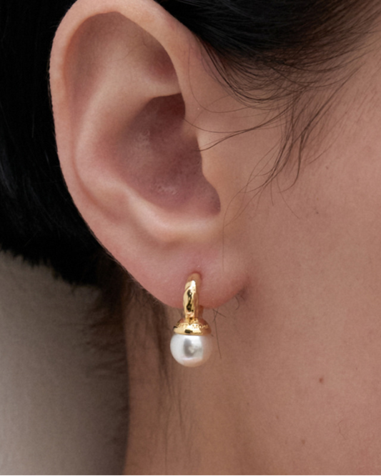 Cradle Pearl Huggies | Earrings | Natural Pearl & 18k Gold โ Lunari Jewellery