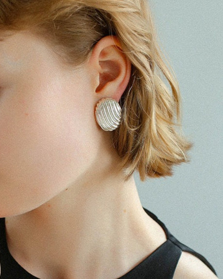 Shelline Studs