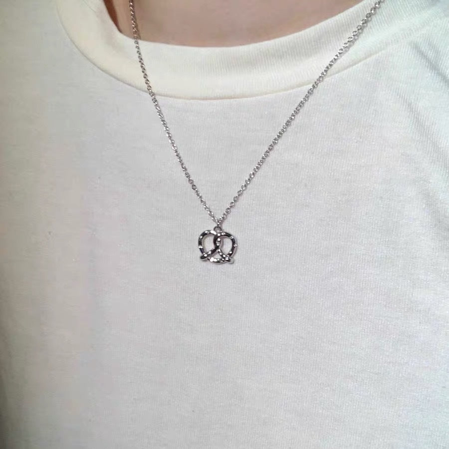 Heartzel Choker