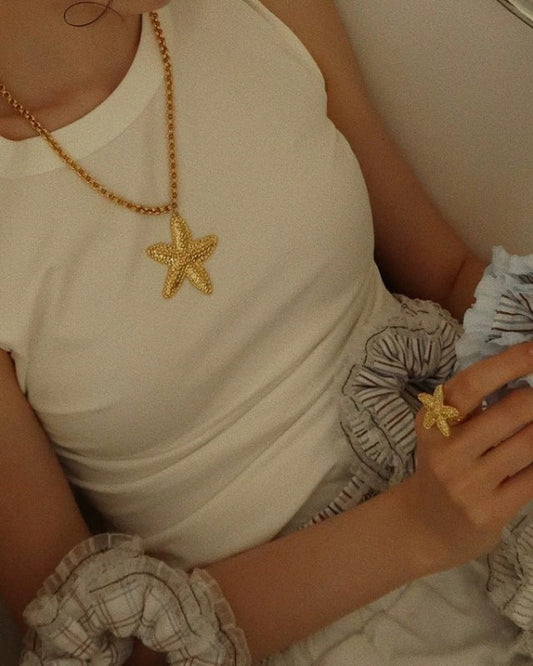 Aurelia Pendant Necklace | Necklace | 18k Gold Plated – Lunari Jewellery