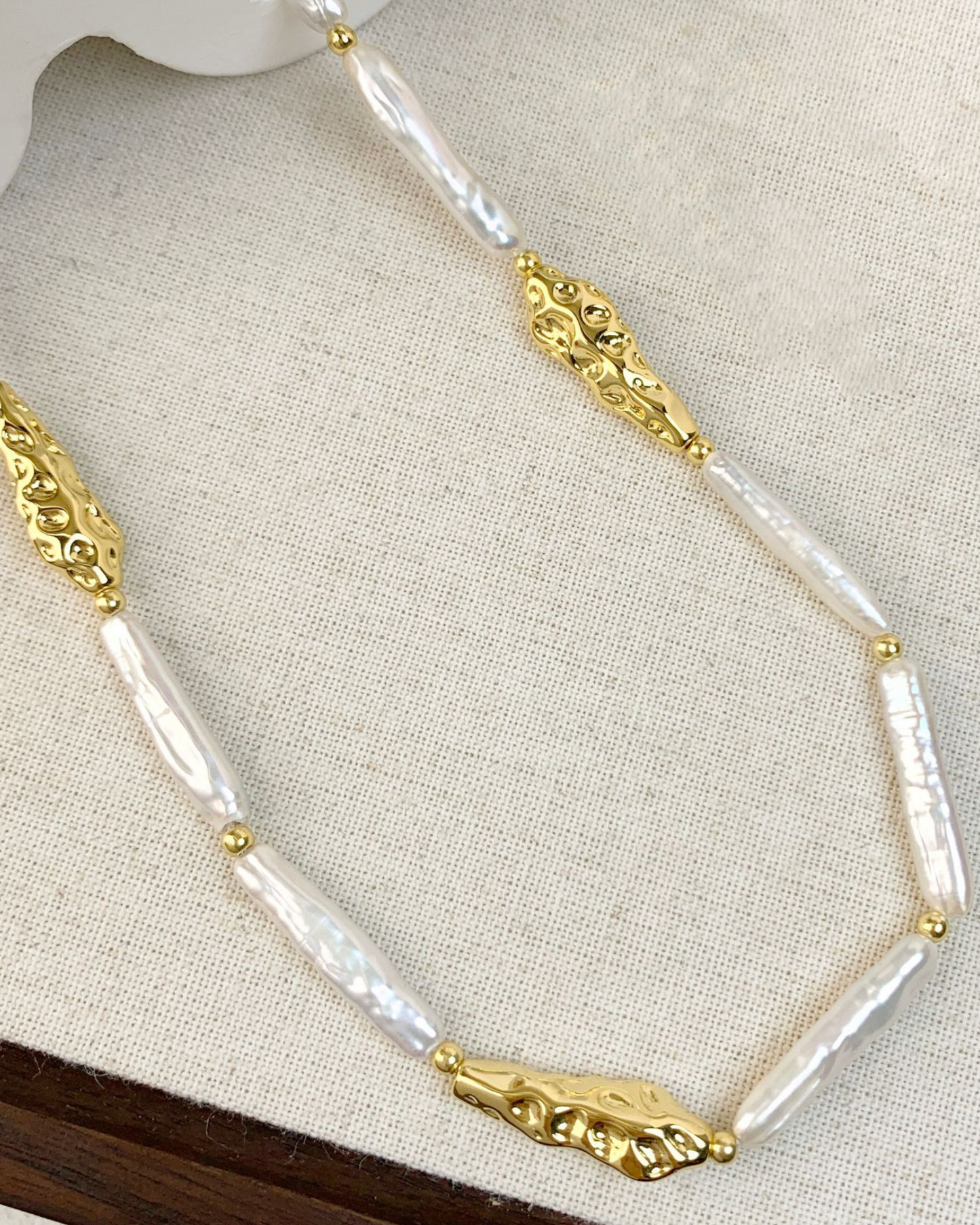 Baroque Linea Necklace