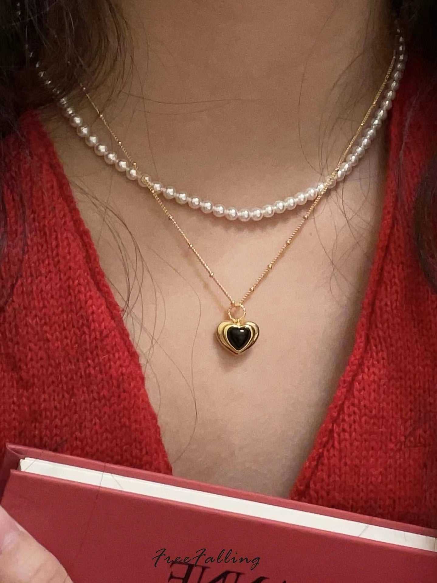 Amora Pendant Necklace | Necklace | 18k Gold Plated – Lunari Jewellery