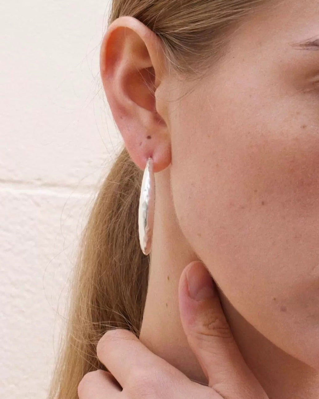 Lunara Eclipse Hoops