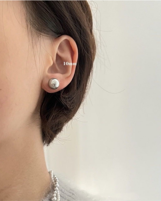 Nimbus Pearl Studs | Earrings | Natural Pearl & 18k Gold – Lunari Jewellery