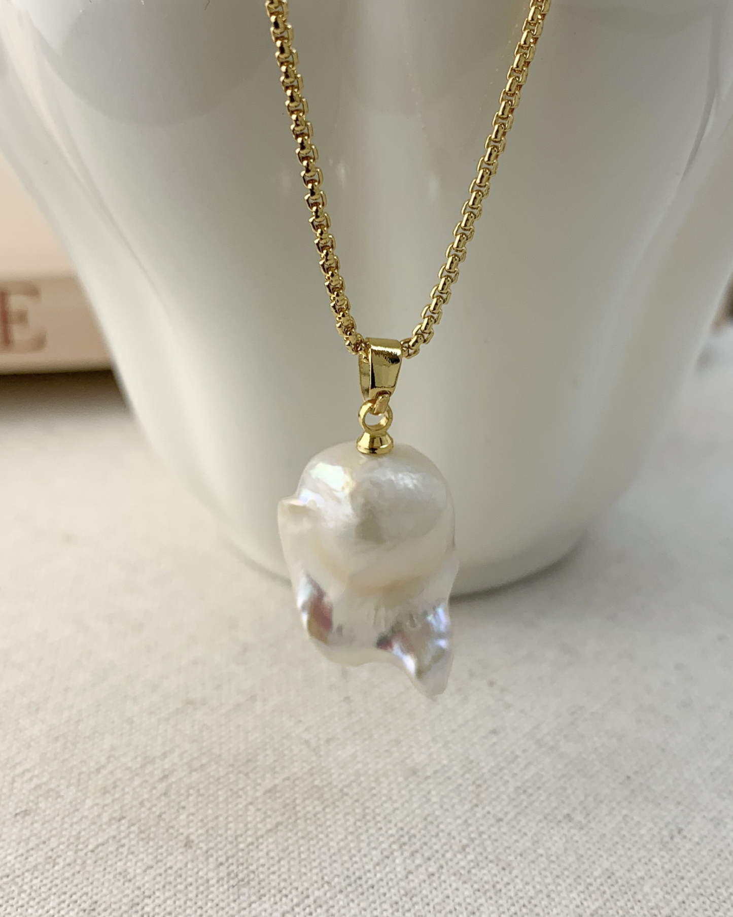 Solace Baroque Pendant Necklace | Necklace | Natural Pearl & 18k Gold – Lunari Jewellery