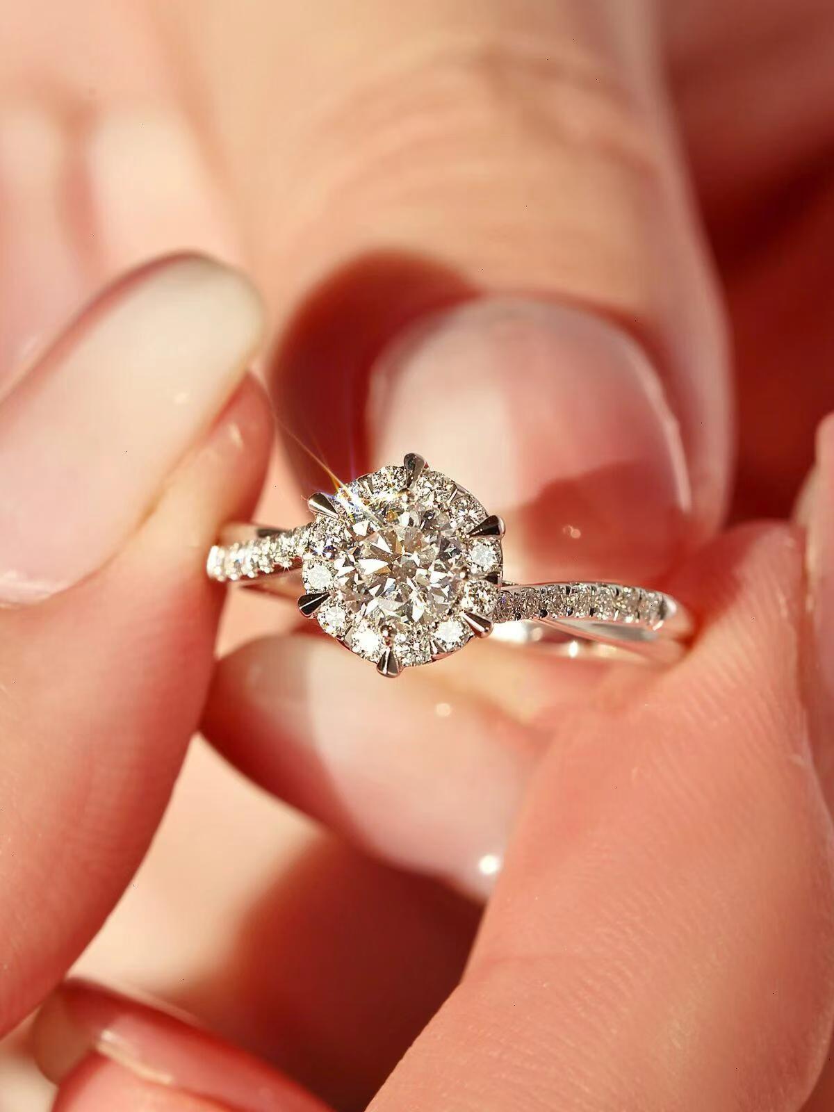 Moissanite Lumière Halo Ring