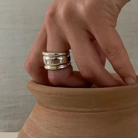 Silver Vase Band