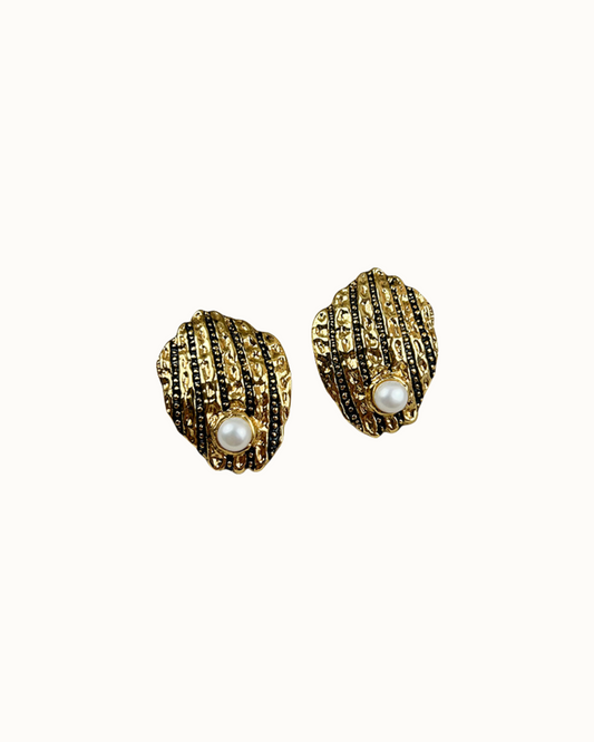 Orla Pearl Oversized Studs