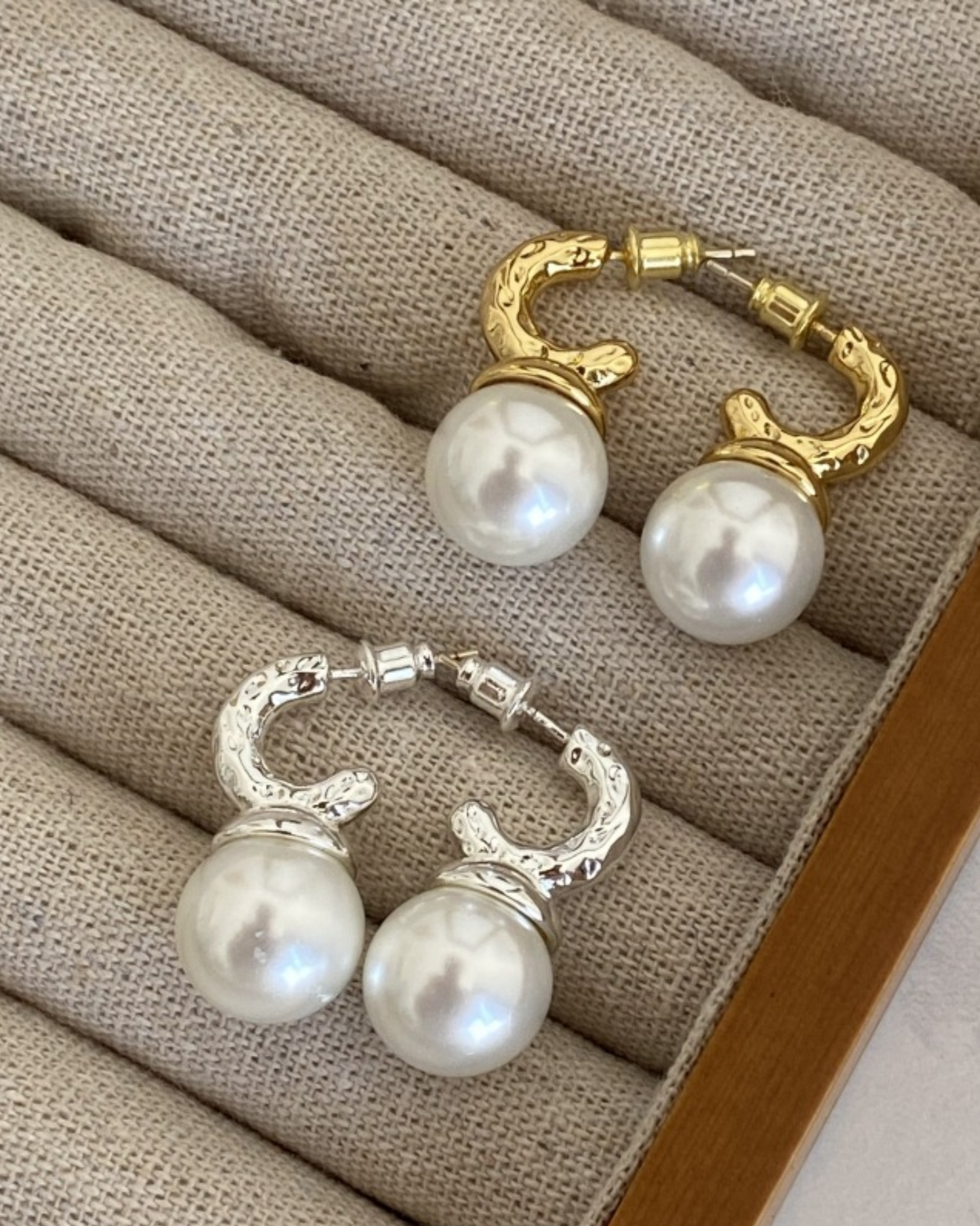 Cradle Pearl Huggies